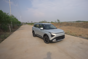 Kia Carens Clavis Review 2025: Features, Variants, Prices & Buying Guide
