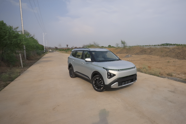 Kia Carens Clavis Review 2025: Features, Variants, Prices & Buying Guide
