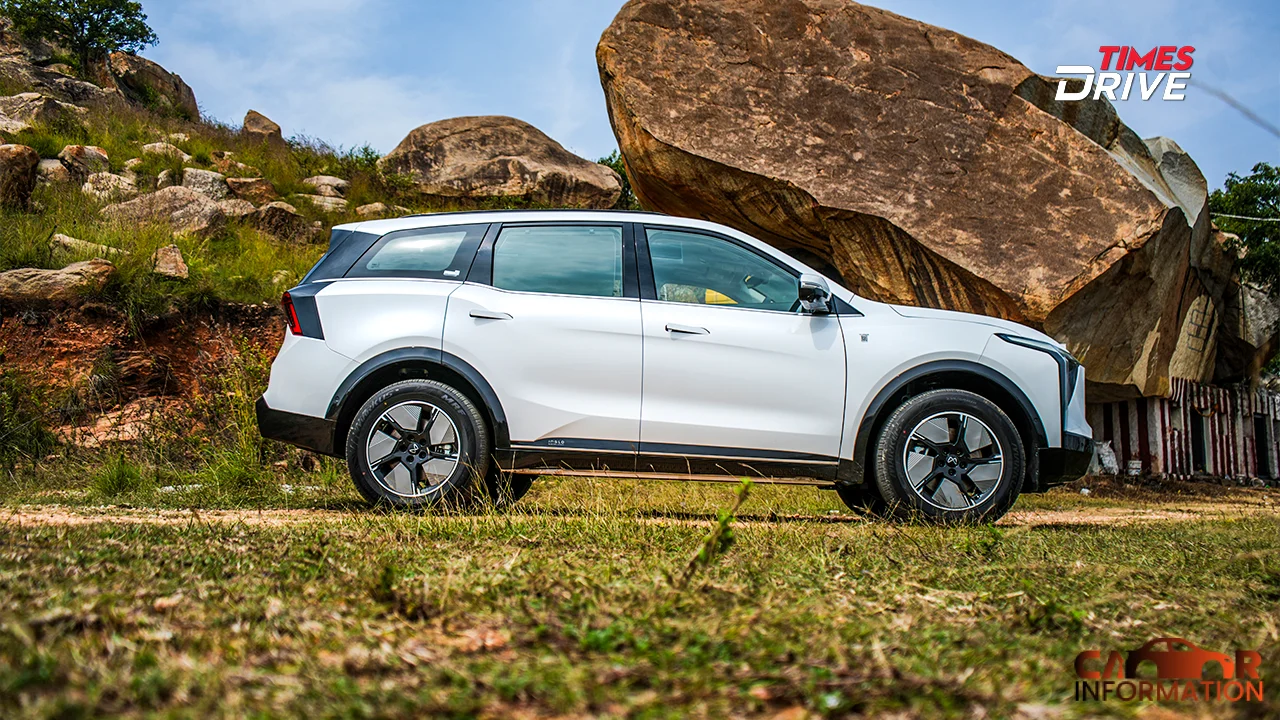 Mahindra XEV 9S side profile alloy wheels design