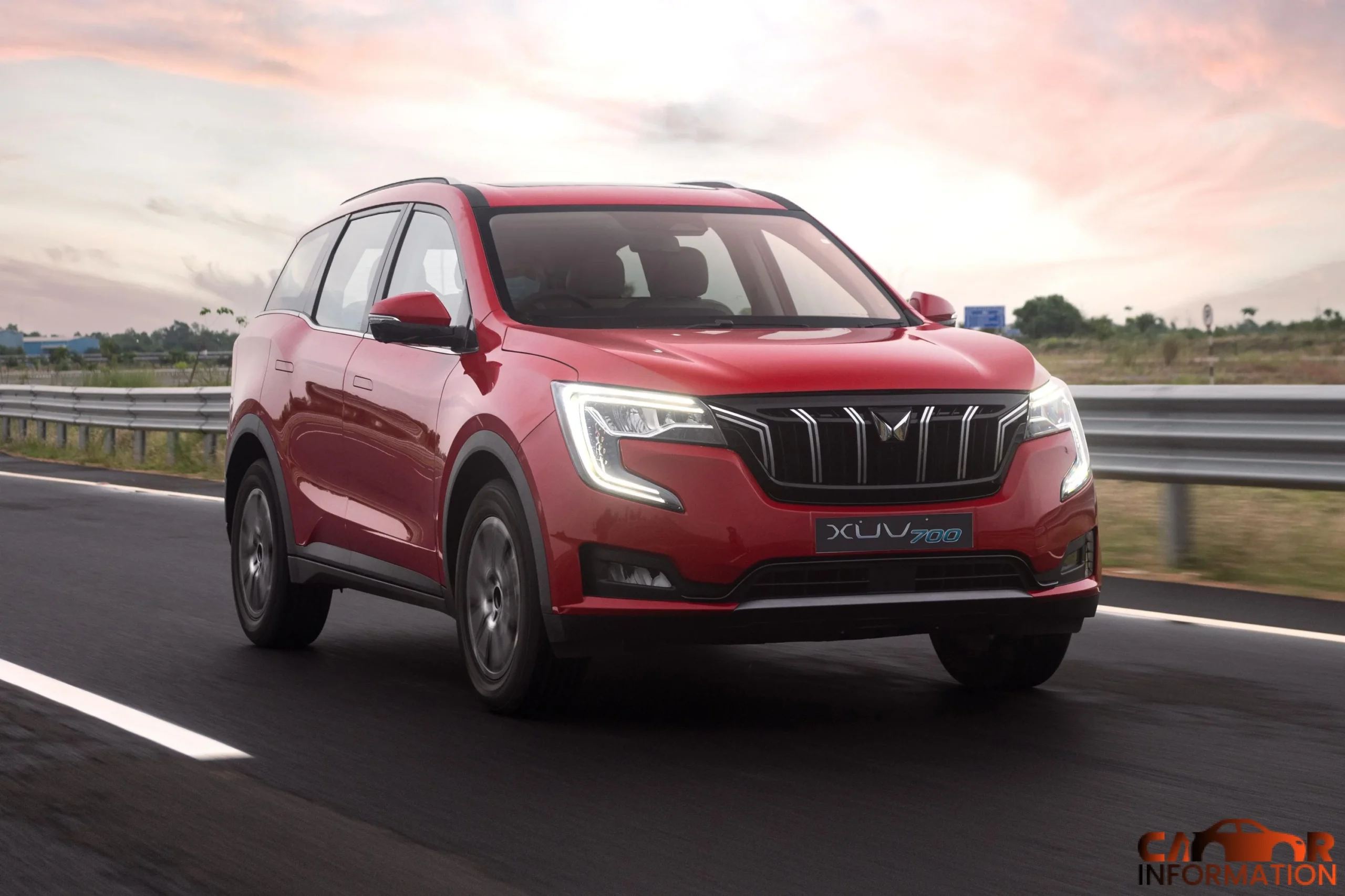 Mahindra XUV700 AX Base Model front profile road test