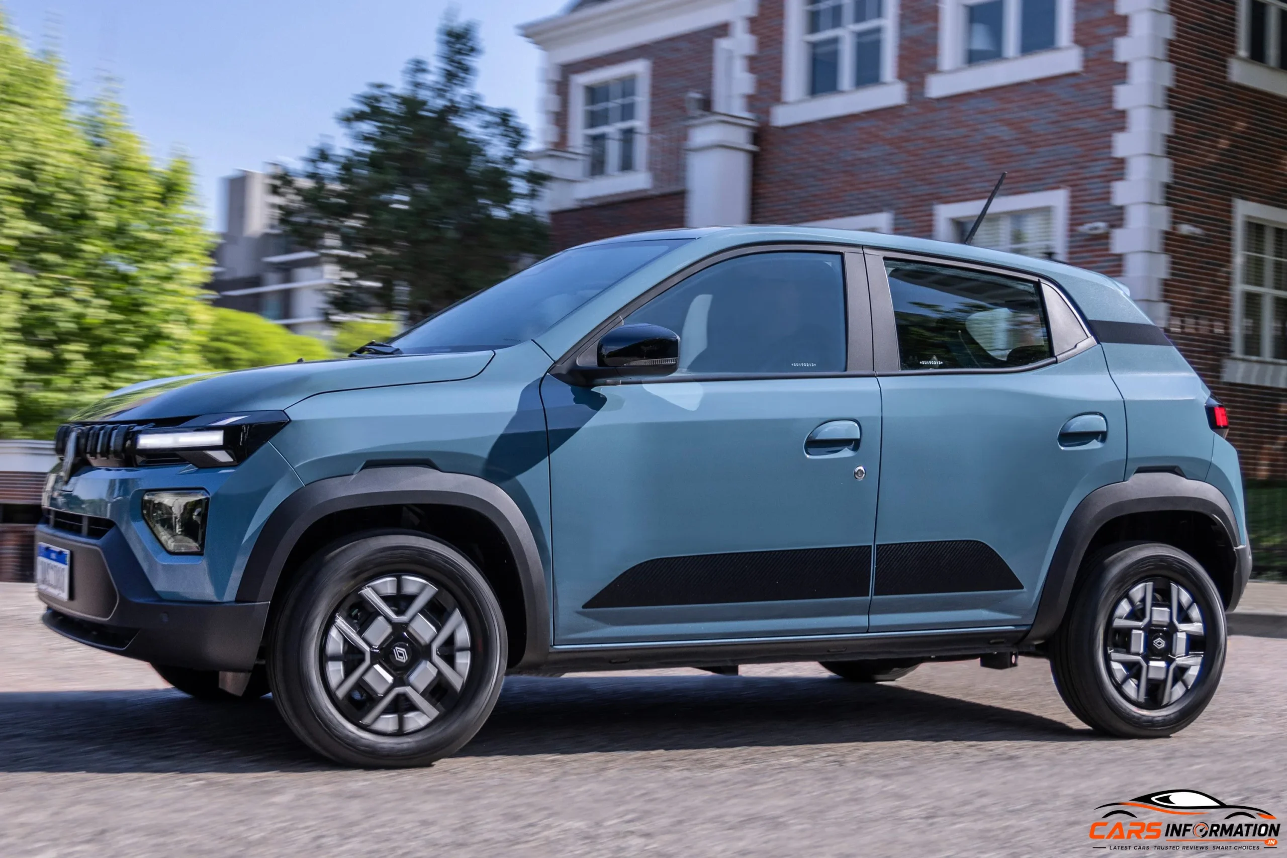 2026 Renault Kwid side profile alloy wheels design