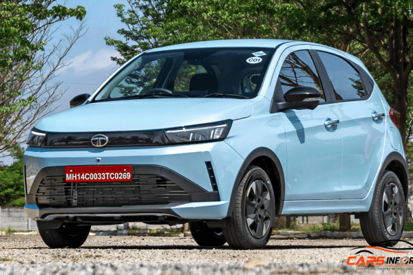 Tata Tiago Petrol vs CNG: Price, Mileage and Running Cost