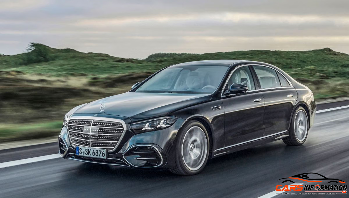 Mercedes Benz S Class cabin interior dashboard design