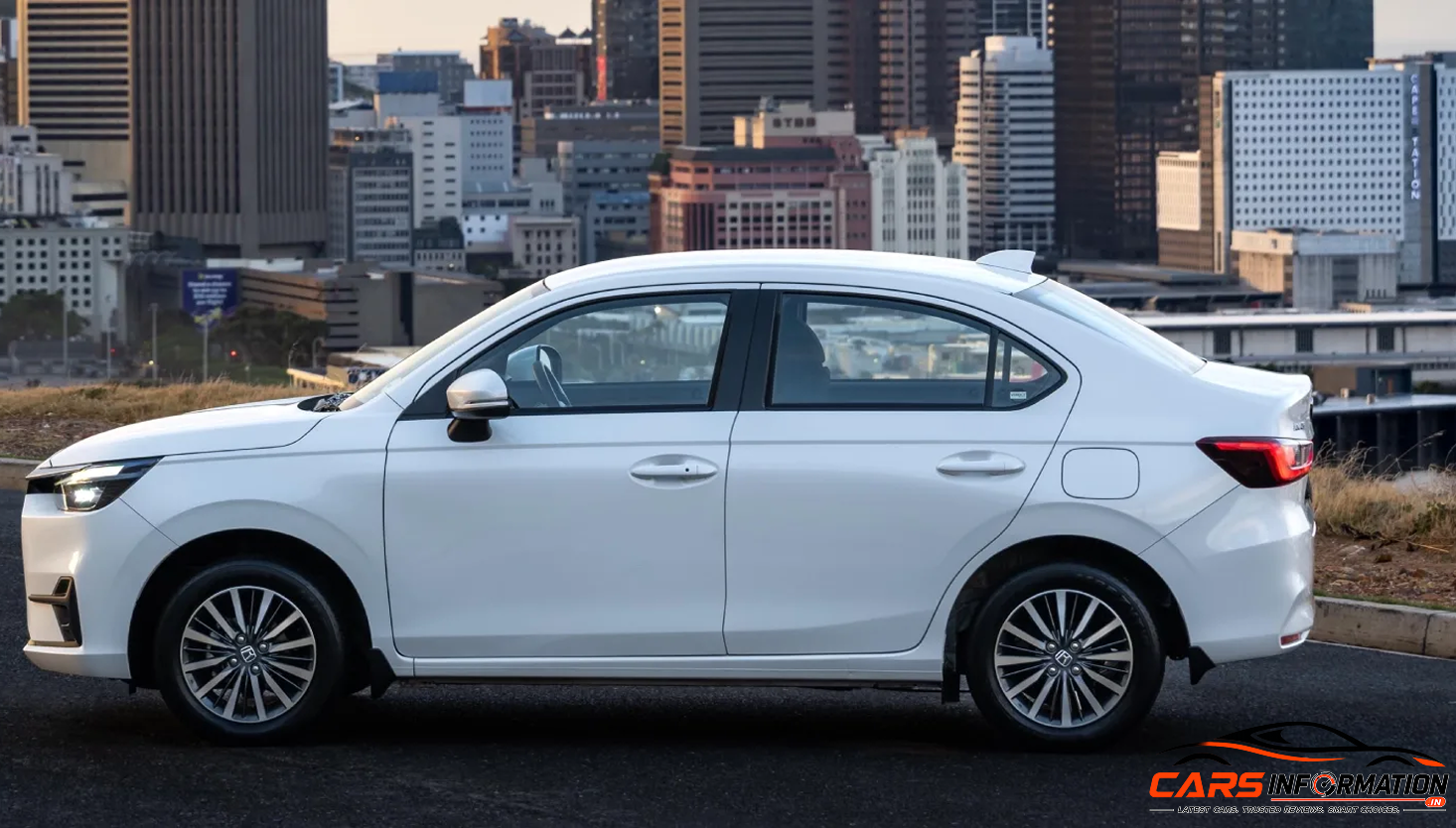 Honda Amaze V base model side profile alloy wheels design